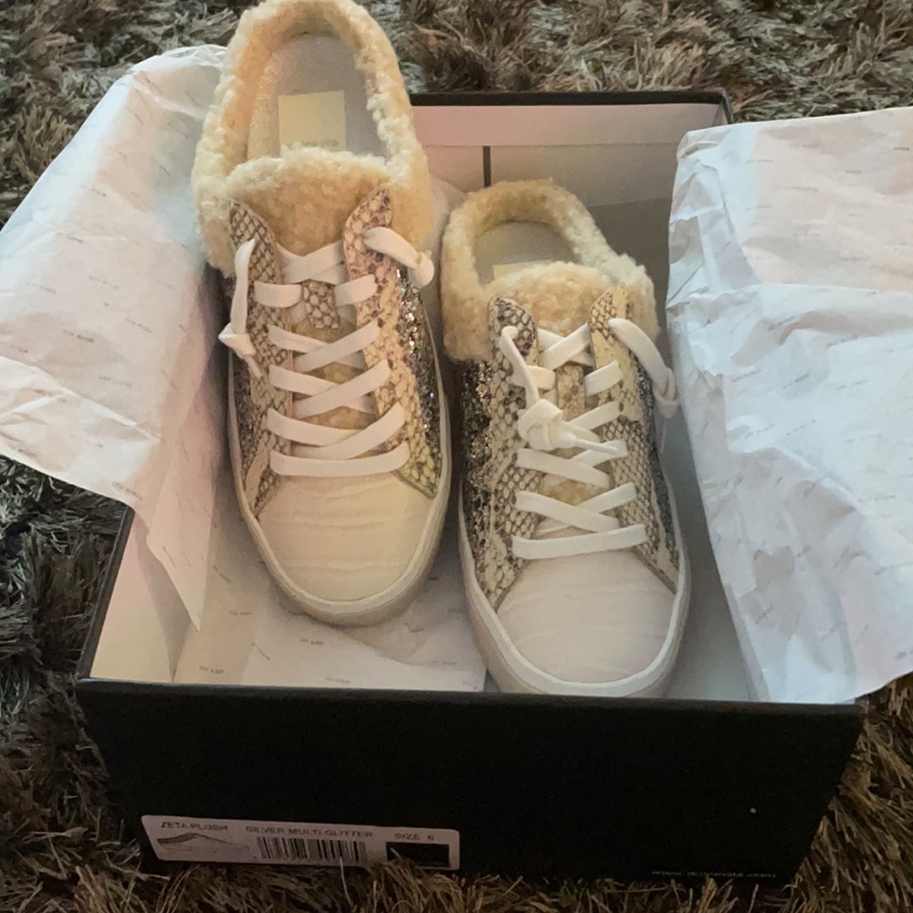 Beautiful, stylish functional sneakers. - Picture 4 of 4